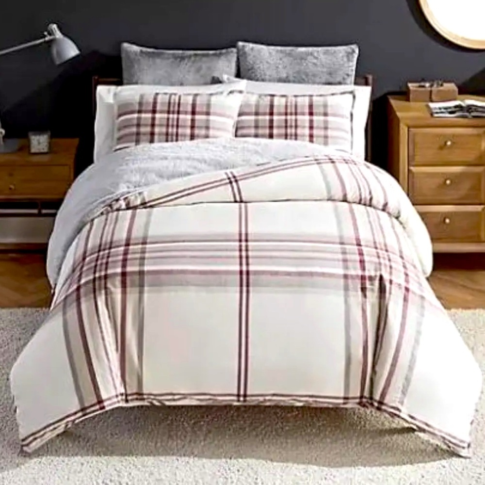 UGG Paxton King size comforter set